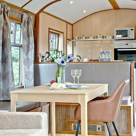 Brunel Boutique Holiday Park-2